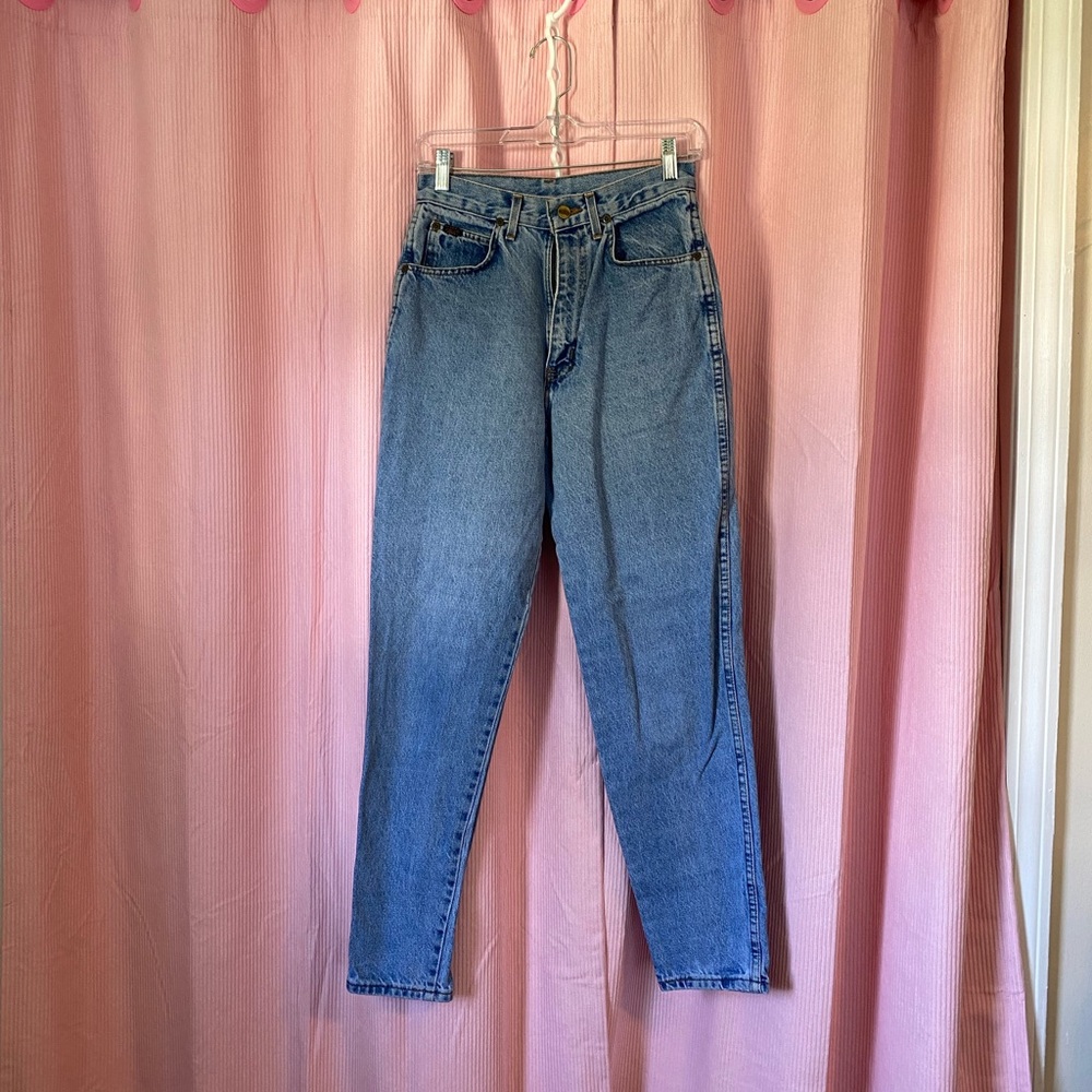 Classic Blue High-Waisted Jeans | Chic Brand